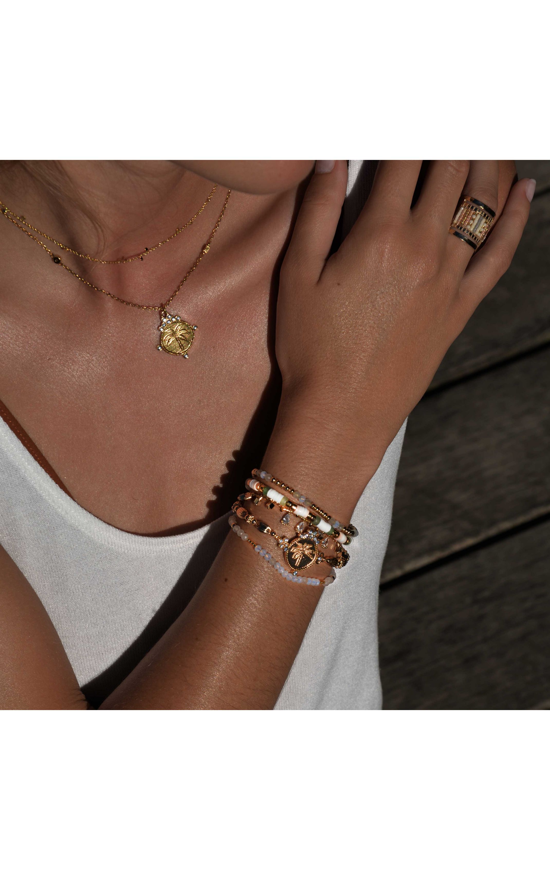  Bracelet Exotic